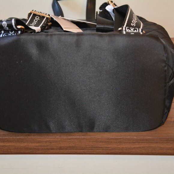 Daisy Fuentes Women Quilted Nylon Backpack Black NWT - Picture 8 of 14